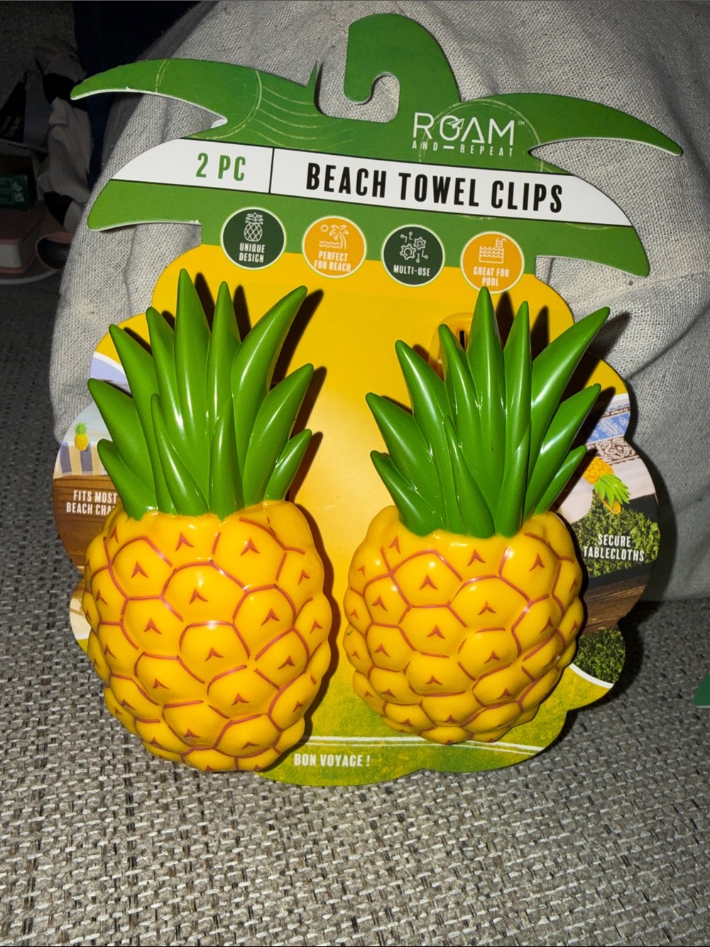 ROAM Pineapple Beach Towel Clips - Yellow and Green